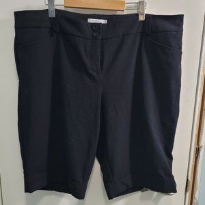 Sz 18 Ricki's Miracle Black Bermuda Shorts